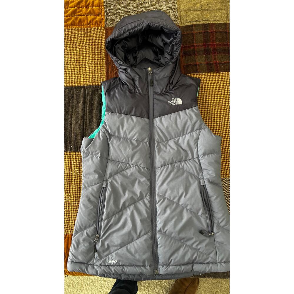 The North Face 650 Puffer Vest Hoodie Small